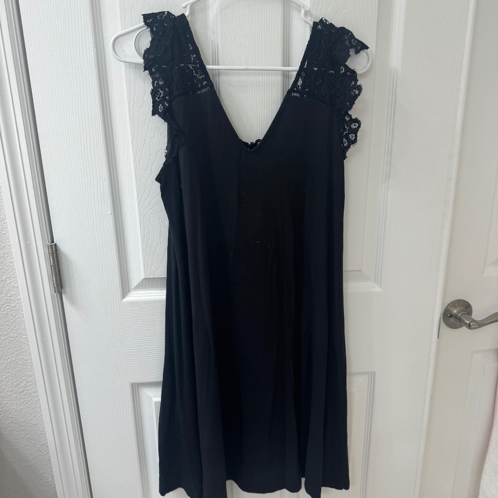 Ann Taylor LOFT Black Casual Lace Trim Dress